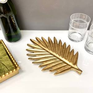 Support de dessous de plat décoratif en métal en forme de feuille - Product Image 6