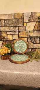 Exquisita bandeja de madera de acacia para servir Ramadán y Eid con incrustaciones de nácar hechas a mano para comedor lujoso y exhibición de mesa - Product Image 4