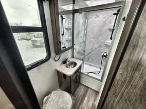 Nouveau véhicule de camping-caravane E-n-t-e-g-r-a Coach O-dyssey 24B 2026 prêt à la vente - Product Image 3