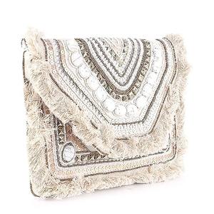 Pochette en jute brodée de style vintage avec fermeture magnétique - Product Image 2