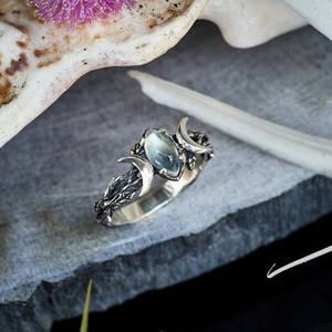 Anello in Oro 14K Stile Etnico Retrò con Pietra di Luna per Donne, Anello Bohémien a Mezzaluna con Gemma, Elegante per Uso Quotidiano - Product Image 2