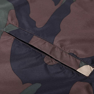 Vestes coupe-vent d'hiver sur mesure à faible MOQ avec col montant et logo frontal, haute qualité, respirantes et écologiques - Product Image 5