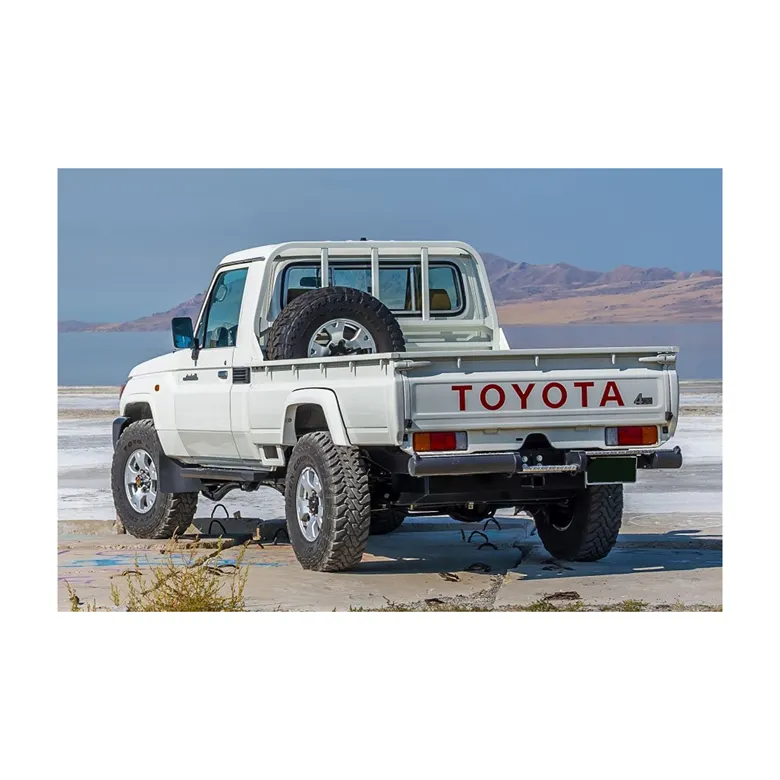 Toyota Land Cruiser 79 Pick Up Diesel HZJ 79 Cabine de solteiro 3 assentos, marca