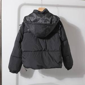 Chaqueta Acolchada de Algodón Blanca y Negra Unisex de Primera Calidad Estilo Americano OEM con Capucha Desmontable con Logotipo Estampado para Hombre Talla Grande Chaqueta de Trabajo - Product Image 6