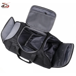 Custom <b>Women</b> and Men's Gym Fitness <b>Bag</b> Waterproof Travel <b>Bags</b> Best Quality From Pakistan - Product Image 3