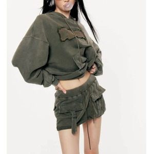 เสื้อฮู้ดดี้ผู้หญิงไซส์ใหญ่ สไตล์วินเทจ ล้างสีแบบ OEM แขนสั้น ปักลาย ปะติด ปิดไหล่ สวมใส่สบายๆ - Product Image 2