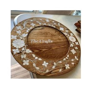 Plateau de service en bois et nacre au design attrayant pour servir des dattes, des collations, de la meilleure qualité - Product Image 1