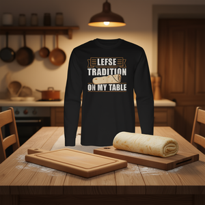 T-shirt a maniche lunghe Lefse Tradition On My Table con design del pane piatto norvegese - Product Image 3