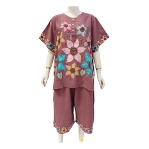 Ensemble de vêtements d'été quotidiens avec un beau motif floral Vêtements de nuit pour femmes de qualité supérieure - Product Image 5