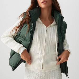 Nouvelle conception de mode d'hiver, logo personnalisé, veste matelassée d'hiver, col montant, veste sans manches pour femmes, vestes matelassées - Product Image 6