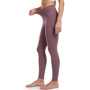 Wholesale Men's Seamless Gym Workout <b>Leggings</b> Custom Logo Yoga Pants High Waist Solid Print Pattern <b>Ankle</b> <b>Length</b> Elastic Waist - Product Image 2