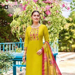 Dernier concepteur nouveau style élégant vêtements de fête fil et travail à la main haut flammé en rayonne pure avec bas imprimé rayonne avec Dupatta - Product Image 1