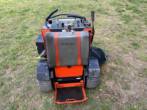Tondeuse autoportée commerciale Kubota SZ26-52 de 51 pouces, modèle 2026, à vendre - Product Image 4