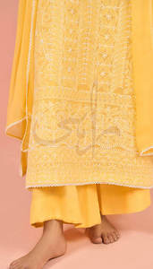 Trajes de Mujer Duraderos de Alta Calidad, Formales, Ecológicos y Personalizables - Product Image 6