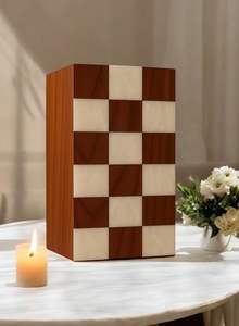 Urne funéraire en bois de qualité supérieure pour cendres adultes avec finition lisse pour mémorial d'affichage à la maison - Product Image 2