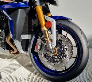 Livraison gratuite MV Agusta Brutales 1000 RR ASSEN 12/300 2025 Travail manuel Léger Haute efficacité pour la finition du béton Prêt - Product Image 2