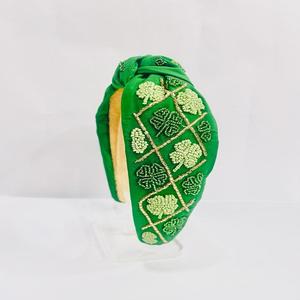 สวยงามของชุดที่คาดผมวันแพทริกนำโชคใบแชมร็อกประดับลูกปัดที่คาดผม - Product Image 3