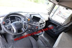 Camión Volquete Usado DAF XF 530 6X4 con Volante a la Izquierda, Motor Diésel Cummins, Unidad Tractora, Caja de Cambios Automática, Camión Volquete Nuevo Usado - Product Image 6