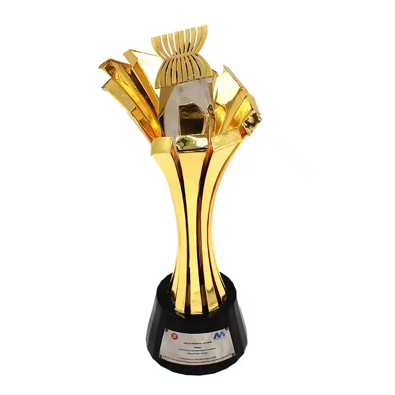 Schlussverkauf Stern-Metall-Goldtrofee individuelles Logo Fünf-Sterne-Metalltrofee Auszeichnungen für Unternehmensaktivitäten Auszeichnungen Direktverkauf ab Werk