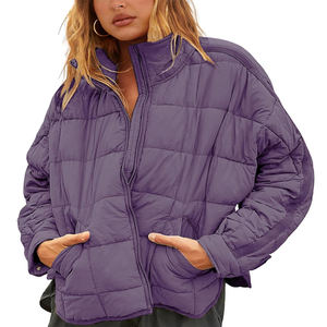 Chaqueta Acolchada para Mujer, Cuello Alto, Abrigo de Invierno Cálido, Chaqueta Morada Elegante con Cierre Completo - Product Image 1