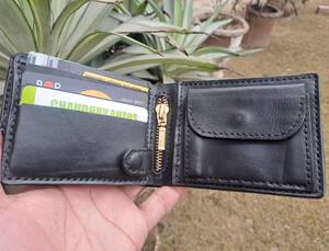 Cartera Corta Vintage de Cuero Genuino Personalizada con Bloqueo RFID para Hombre, Forro de Poliéster, para Uso Diario - Product Image 2