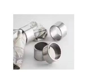 Servilleteros florales hechos a mano en elegantes elementos esenciales de mesa de boda de metal plateado u dorado y servilleteros para invitados para especiales - Product Image 2