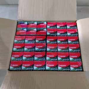 Dentifrice au Charbon Actif Colgate Maxfresh 180g – Blanchiment Dentaire, Ingrédients Chimiques, Anti-Carie, Rafraîchissant Buccal, Anti-Bactérien - Product Image 6