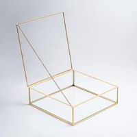 Boîte à bijoux carrée élégante en verre avec cadre en laiton doré, multifonctionnelle, pour le rangement et la décoration de la chambre