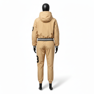 Conjunto de Chaqueta Cortavientos para Mujer, Ligero, Tejido de Poliéster, Diseño de Paneles Beige, Logotipo Bordado Personalizado, Conjunto de Chaqueta Cortavientos de Talla Grande - Product Image 2