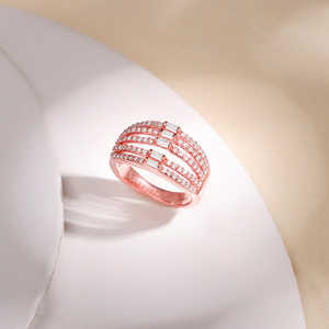 Giva เครื่องประดับอินเทรนด์โรสโกลด์ชุบสแตนเลสผู้เล่นของคู่รักแหวนเพชรตัดวงรีฝัง18K ชุบใหม่แหวนปล่อย - Product Image 4