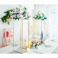 Vente chaude or grand support de fleurs pour la décoration de table de fête de mariage pièce centrale support de fleurs en métal exportateur de l'inde
