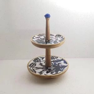 Ensemble de présentoirs à gâteau Mable ronds nordiques modernes pour décoration de mariage support à gâteau en marbre blanc pour anniversaire avec base en métal doré - Product Image 4