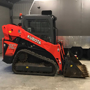 Kubota รถตัก SVL75-2รถตักขนาดเล็กพร้อมระบบไฮดรอลิกเสริมแคพที่ปิดล้อมเหมือนใหม่ชั่วโมงต่ำไหลสูงตัวโหลด2ตัน - Product Image 6