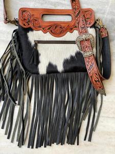 Hair On Hide Fur Bolso de cuero Tooled Western Leather Fringe Bolso Sling Bag Bolsos de mujer - Product Image 3