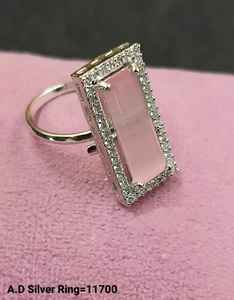 Bague de fantaisie en diamant américain dernière bague élégante à la mode ton argent blanc AD clouté bague réglable pour femmes et filles - Product Image 1