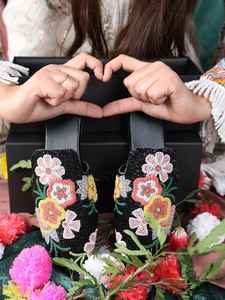 Alta demanda Premium Beaded Jutti Exquisito diseño martillado Sandalias planas de verano para niñas Regalo perfecto - Product Image 2