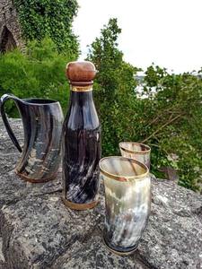 Botellas de cuerno de Búfalo con corcho para almacenamiento de bebidas de licor de agua Botella de cuerno de vaca grabada a mano - Product Image 4