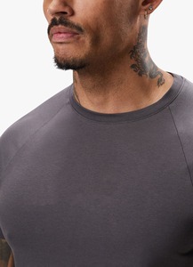 T-shirt Graphite pour Homme Logo Personnalisé Imprimé ou Brodé 100% Coton Respirant et Solide Motif Impression Numérique - Product Image 3
