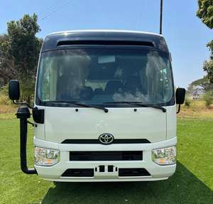 Autobús Toyota Coaster Usado de 30 Asientos con Motor de Gasolina 2TR para Viajes de Larga Distancia - Transmisión Automática - Product Image 5