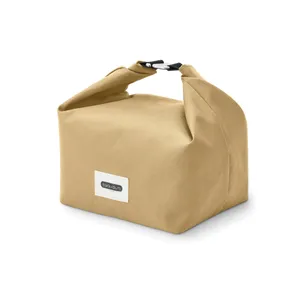 Bolsa Refrigerante Sostenible de 6.7L Black+Blum RPET para Almacenamiento de Dispositivos - Product Image 3