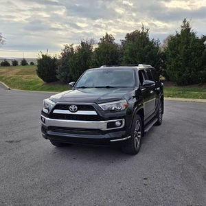 Mejor Oferta 2018, 4Runner Limited AWD SUV Usada con Interior de Cuero Oscuro y Transmisión Automática - Product Image 1