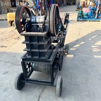PE personnalisable Offre Spéciale 200X300 petit concasseur à mâchoires en pierre mobile pour le concassage de béton et de roche