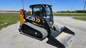 รถตักล้อยาง JCBB 3TS-8T มือหนึ่ง/มือสอง 74 แรงม้า พร้อมแขนยืดไสลด์ได้ ซื้อเลยเพื่อการใช้งานที่เชื่อถือได้ในงานก่อสร้างและการเกษตร - Product Image 2