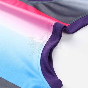 Uniforme de basketball pour hommes 2025 avec logo personnalisé, haute qualité, polyester léger, respirant, manches courtes, impression numérique, meilleur équipement sportif - Product Image 5