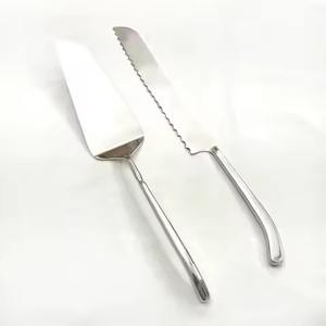 Cake Server Stylish Elegant Serving Utensil for Home Dining Parties Catering Events - Product Image 4