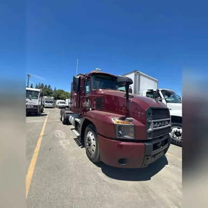 Tracteur routier haute performance 6x4 avec cabine couchette, moteur diesel, pour le transport routier de marchandises - Product Image 1