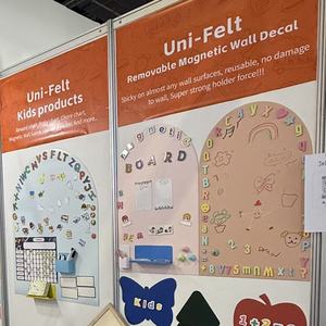 <span class=keywords><strong>Tableau</strong></span> magnétique UCI pliable, taille et forme personnalisables, design flexible, avec formes d'arche/maison amovibles et <span class=keywords><strong>feutre</strong></span> uni - Product Image 1