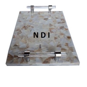 Bandeja de borde en relieve de calidad superior, Acabado niquelado, bandeja de servicio de Metal de estilo lujoso, bandeja decorativa hecha a mano - Product Image 5