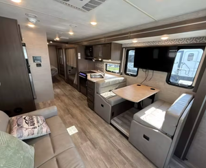 รถบ้านเคลื่อนที่สำหรับตั้งแคมป์ รุ่น T-h-o-r F-r-e-d-o-m T-r-a-v-e-l-e-r A32 ปี 2023 2022 สำหรับ 4-6 คน - Product Image 2