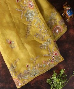 <b>Step</b> Out in Style with Our Fashionable Festival Wear Rayon Saree, Embellished with Delicate Hand Work Low Price - Product Image 4